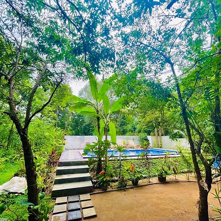 Gangadiya Lodge Σιγκιρίγια Εξωτερικό φωτογραφία