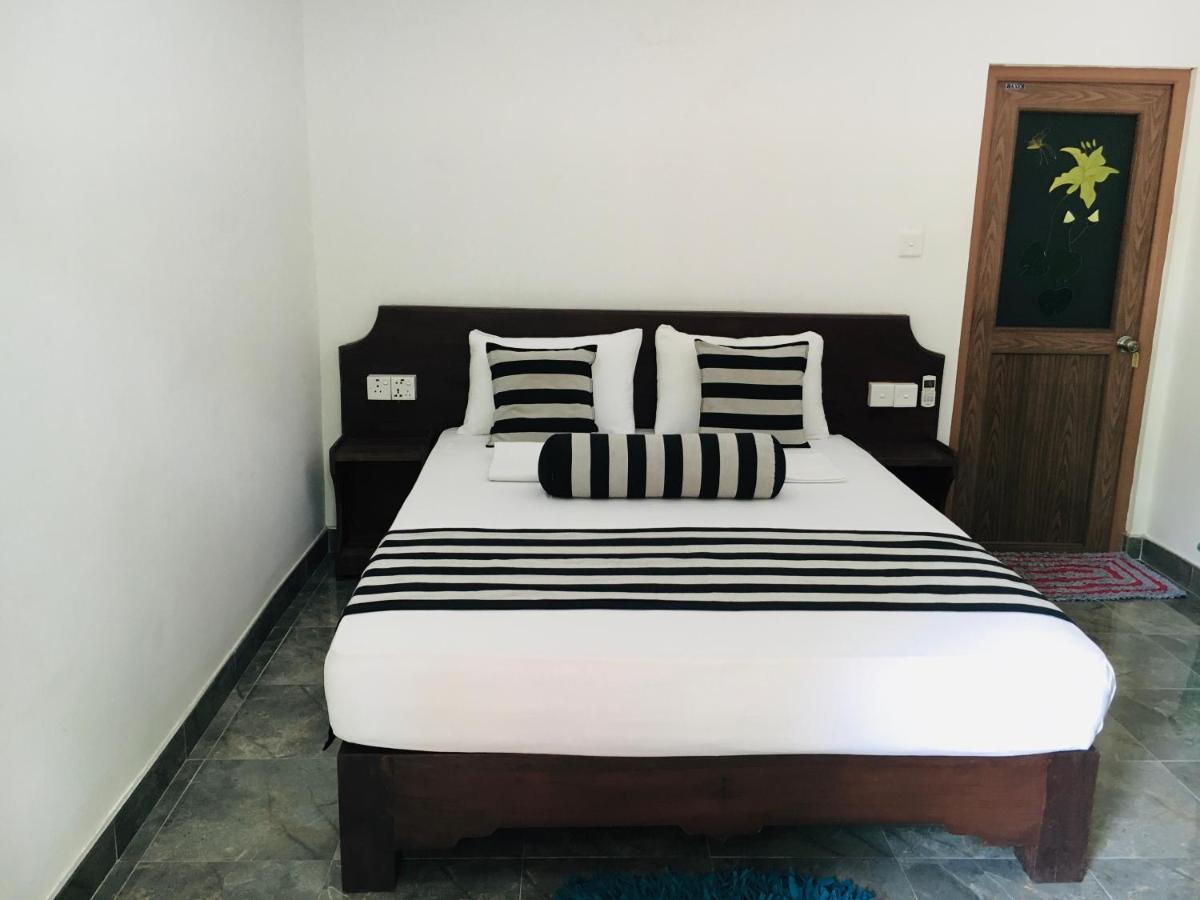 Gangadiya Lodge Σιγκιρίγια Εξωτερικό φωτογραφία