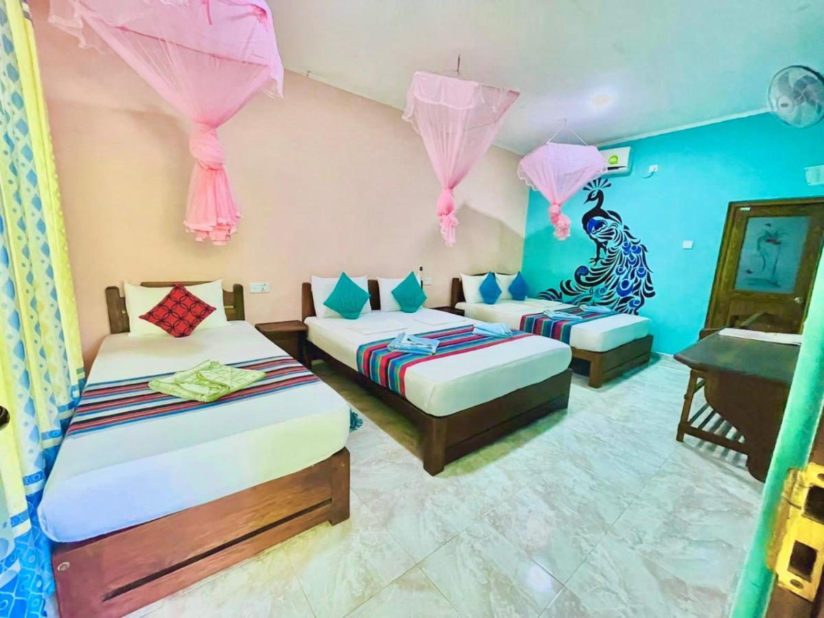 Gangadiya Lodge Σιγκιρίγια Εξωτερικό φωτογραφία