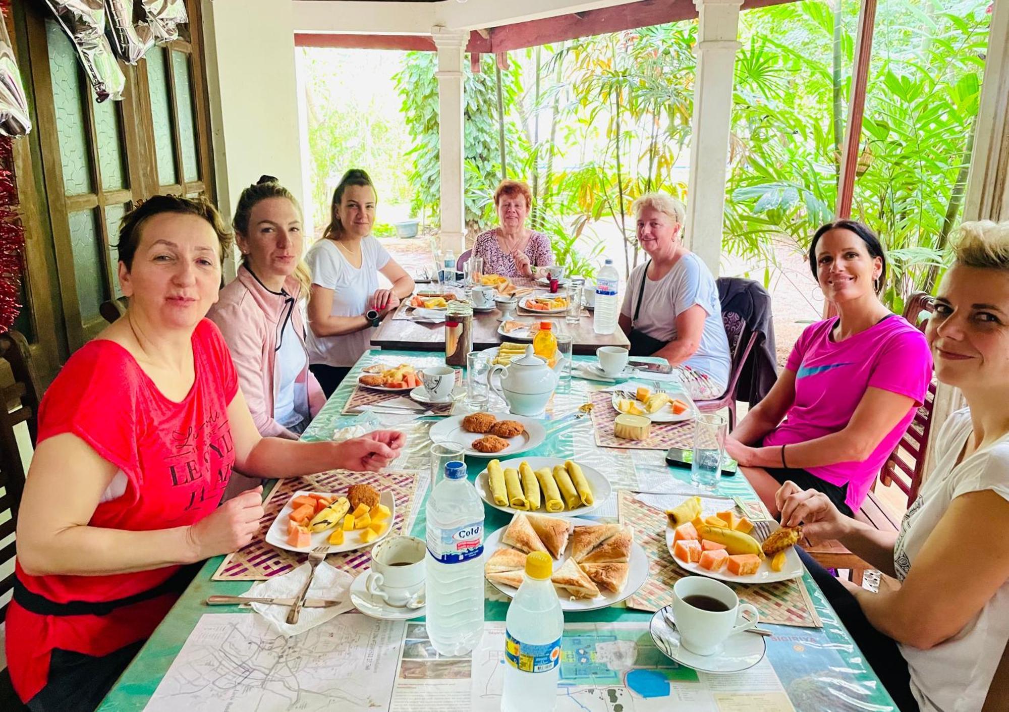Gangadiya Lodge Σιγκιρίγια Εξωτερικό φωτογραφία
