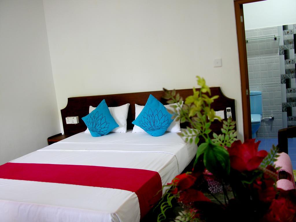 Gangadiya Lodge Σιγκιρίγια Εξωτερικό φωτογραφία